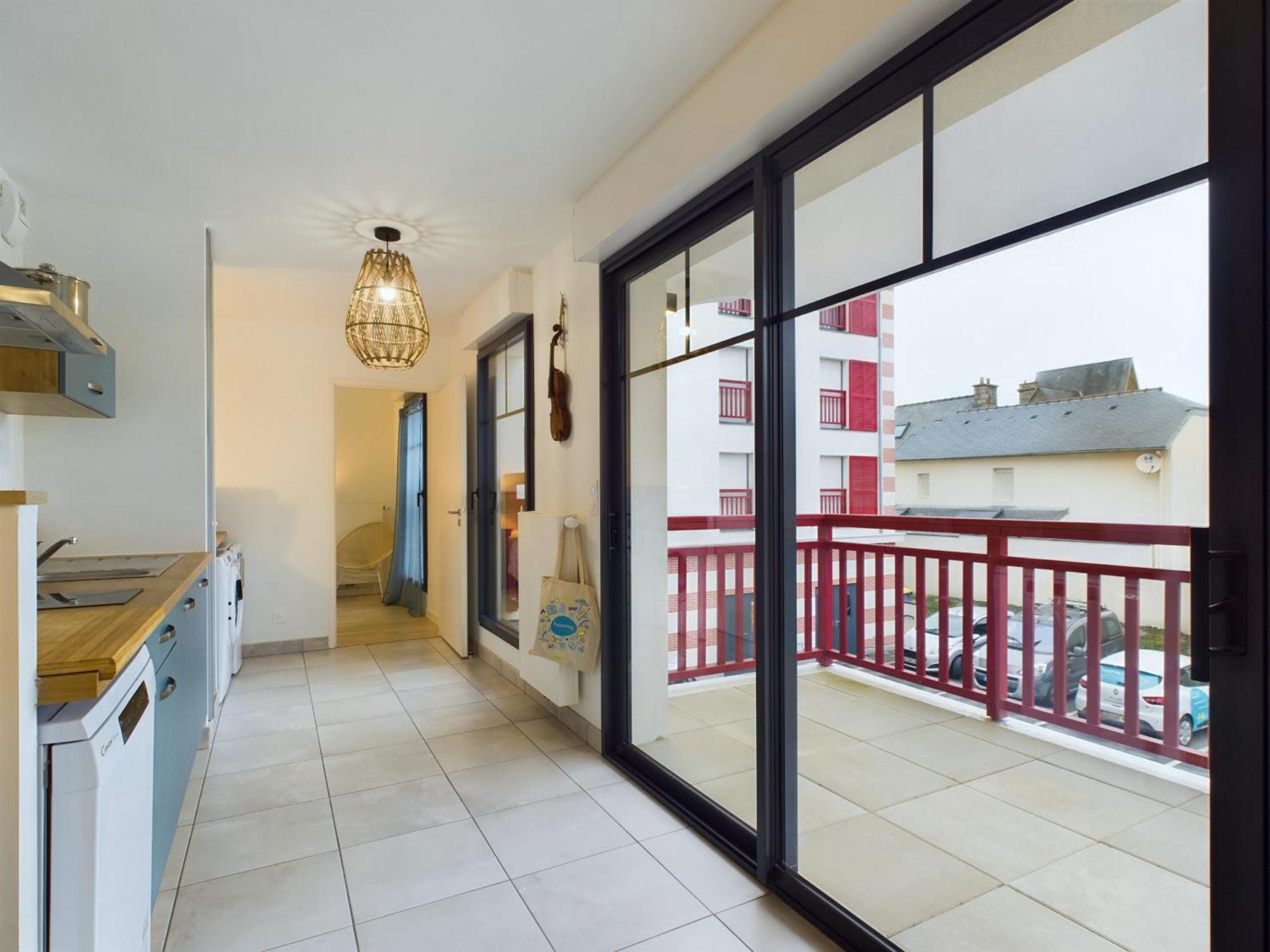 Pour 2 - 50 M De La Du Val Andre Apartment *